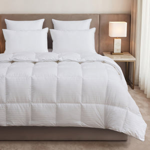Hotel Collection 300gsm Microfibre All Seasons Quilt with Cotton Cover