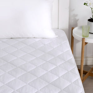 Commercial Corner Strap Quilted Cotton Mattress Protector White